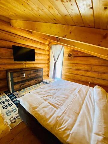 Фото номера Шале Шале CABANA CEITREI - MOUNTAIN VIEW GIUMALAU г. Cozăneşti 40