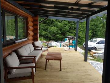Фото номера Шале с двумя спальнями Шале CABANA CEITREI - MOUNTAIN VIEW GIUMALAU г. Cozăneşti 5