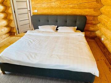 Фото номера Шале Шале CABANA CEITREI - MOUNTAIN VIEW GIUMALAU г. Cozăneşti 7